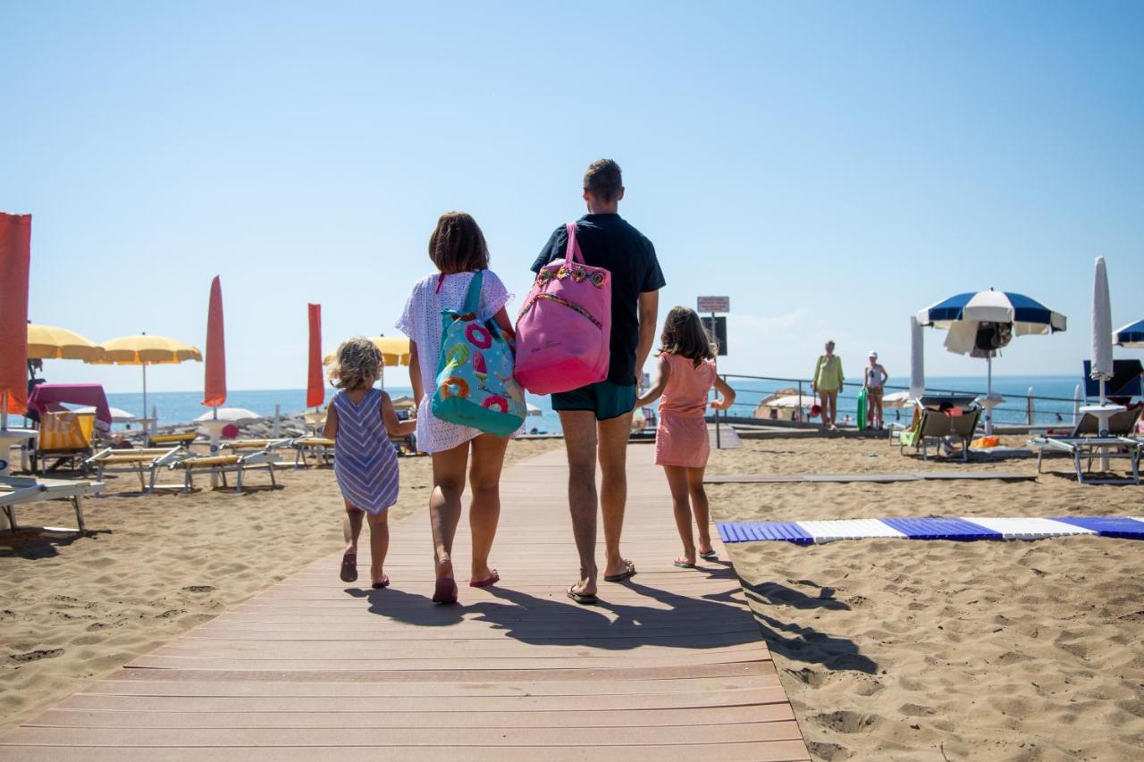 Pini Village Lido Altanea Caorle Buitenkant foto