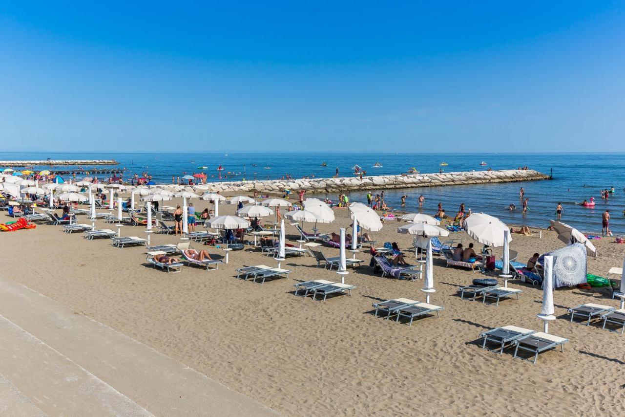 Pini Village Lido Altanea Caorle Buitenkant foto