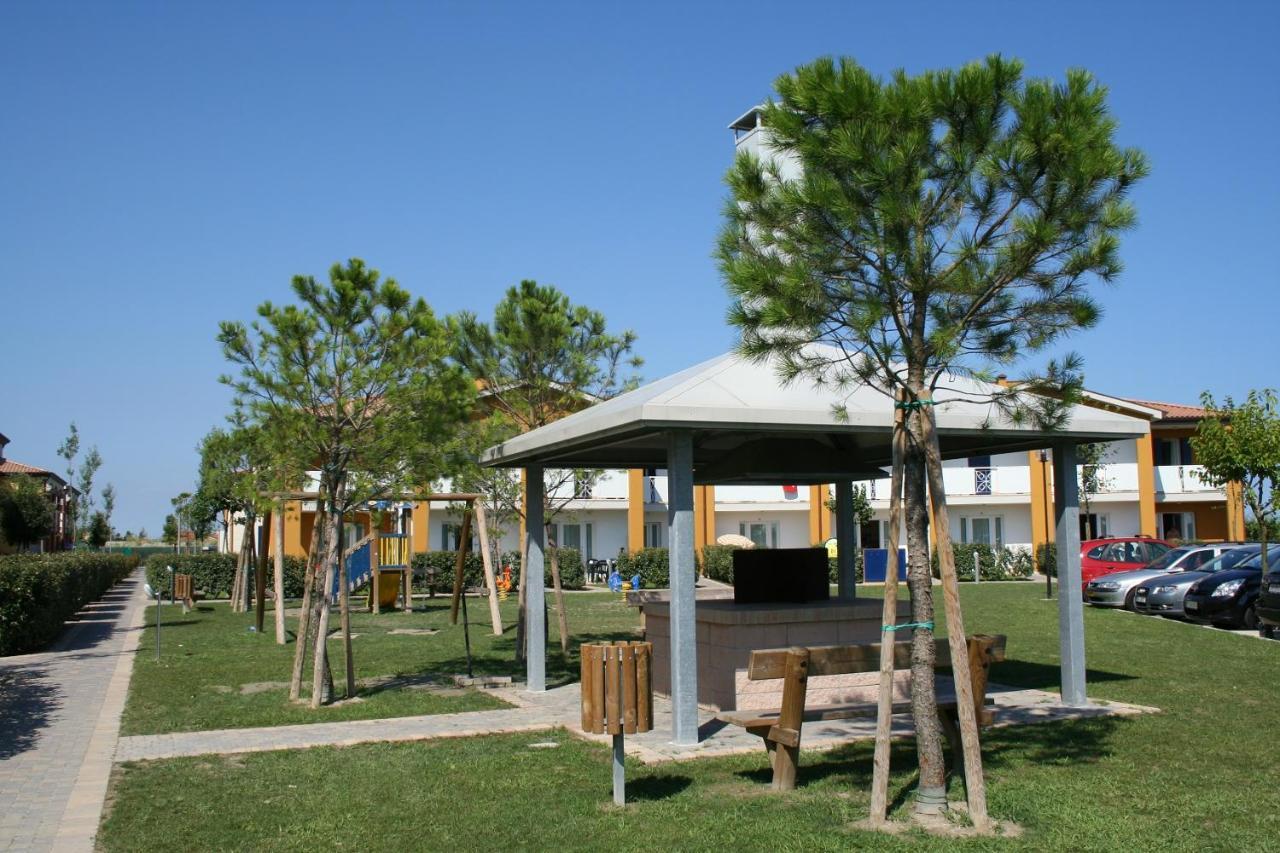 Pini Village Lido Altanea Caorle Buitenkant foto